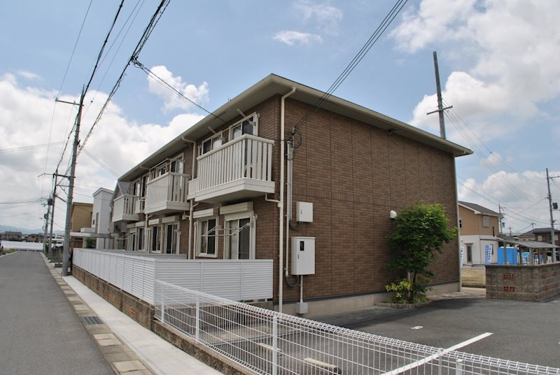 ラ・フロール青垣の外観