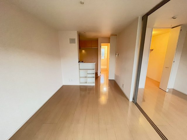 ラ・フロール青垣の居間・リビング