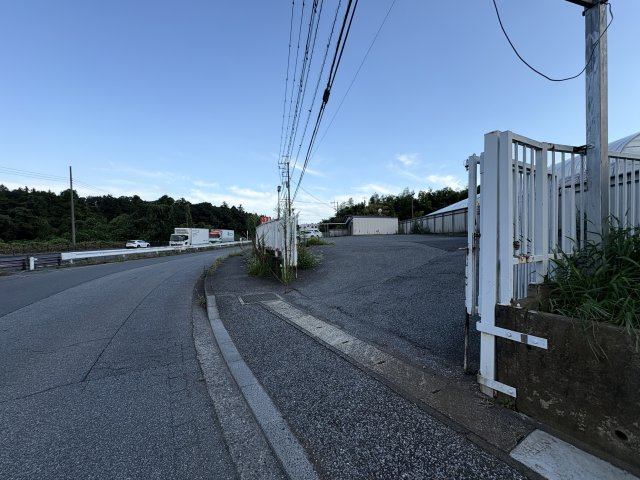 野田市吉春の事業用地の外観
