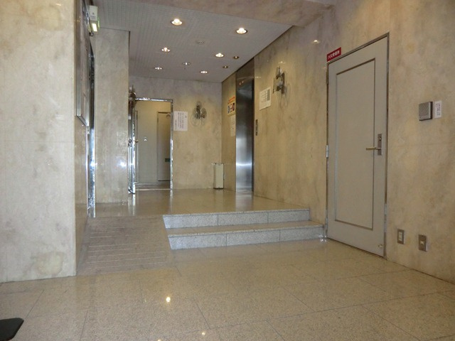 ノルデンハイム新北野のロビー