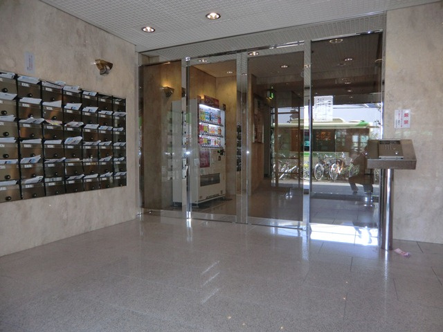 ノルデンハイム新北野のエントランス