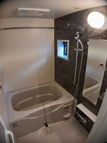 サン　レジデンスの浴室