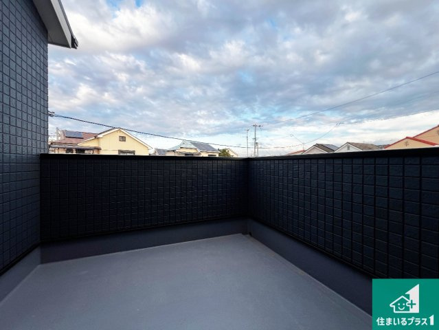 4(土)5(日)現地説明会　岸和田市西大路町　全5区画のバルコニー|日当たりのよいバルコニー！お部屋が開放的に！