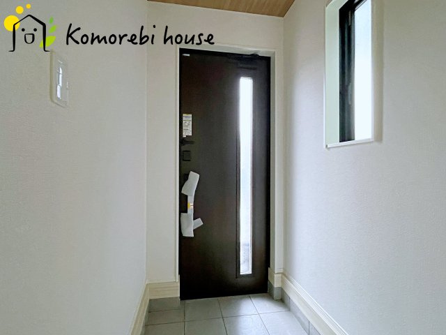 さいたま市見沼区島町　4期　新築一戸建て　グラファーレ　02の玄関|3/19撮影済み