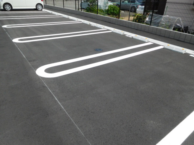 アバンツァート長砂　A棟の駐車場