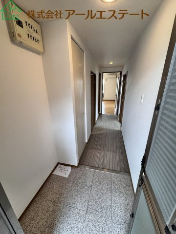 ネオハイツ花の北　JR播但線「野里駅」徒歩9分の玄関