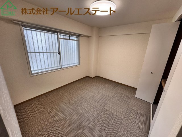 ネオハイツ花の北　JR播但線「野里駅」徒歩9分の寝室