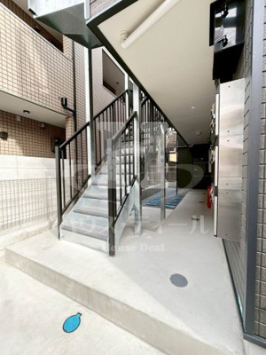 【エントランス】 | パラディーゾ戸田 | エントランスです