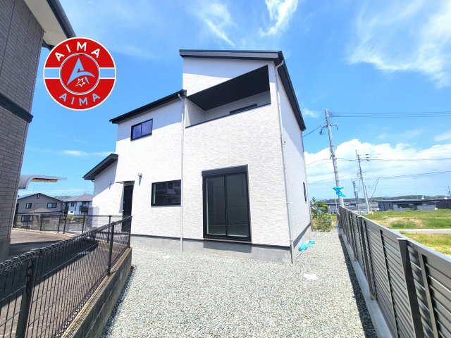 糟屋郡新宮町大字湊第4-2棟（2号棟）の外観|デザイン性のある外観です。