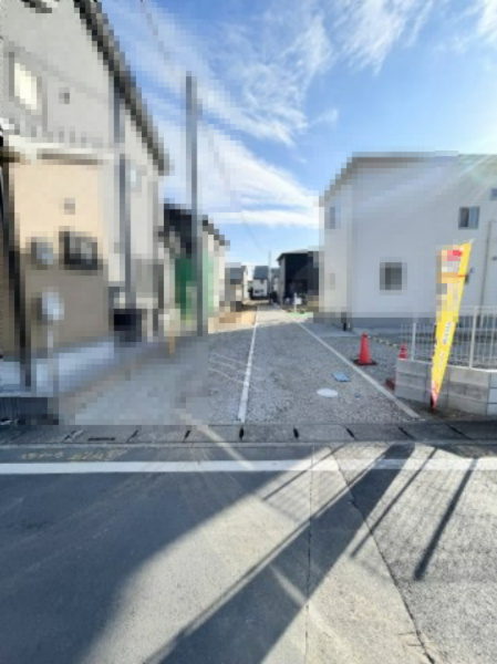 【土地】川越市小堤建築条件無し売地の外観|物件の入り口です！4.4ｍあり車もしっかり通れます！