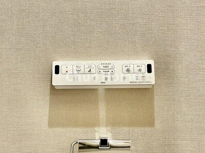 【内装】 | ヴィルヌーブ入谷 | 【ウォシュレット】清潔に使いたいお手洗いには最適な設備です。もちろんウォームレットも標準装備です。