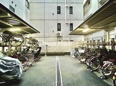 【駐輪場】 | ヴィルヌーブ入谷 | 【自転車置き場】最新の空き状況や費用などの詳細は担当スタッフまでお問い合わせください。