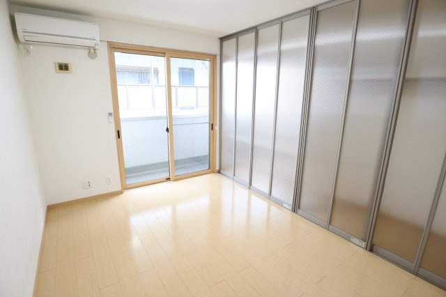 ビスタコートの居間・リビング