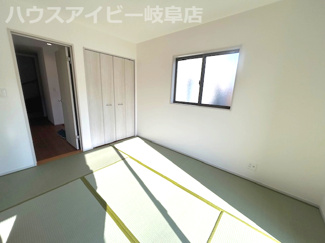 【和室】 | 羽島市堀津町新築建売全2棟！敷地広々71坪！お車並列3台可能！広々お庭スペースあり！ | 羽島市堀津町新築建売全2棟！敷地広々71坪！お車並列3台可能！広々お庭スペースあり！