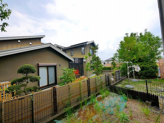 朝日メゾネットＡ・Ｂの庭|お庭の付いた物件です