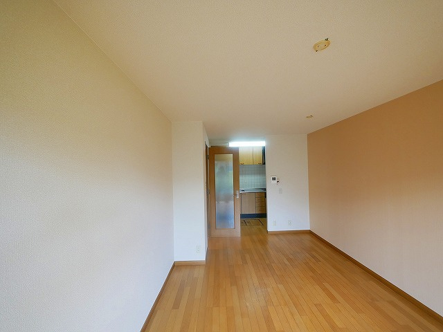 朝日メゾネットＡ・Ｂの居間・リビング|使いやすい居間です