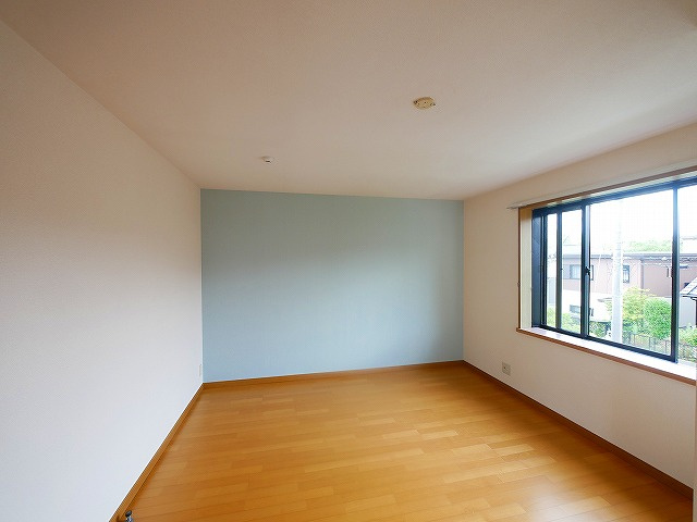 朝日メゾネットＡ・Ｂの洋室|落ち着いた色調の洋室です