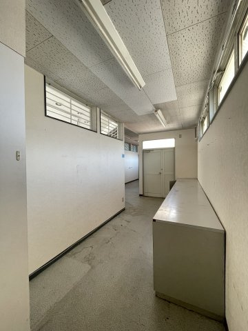 久喜市青葉３丁目の店舗事務所の内装