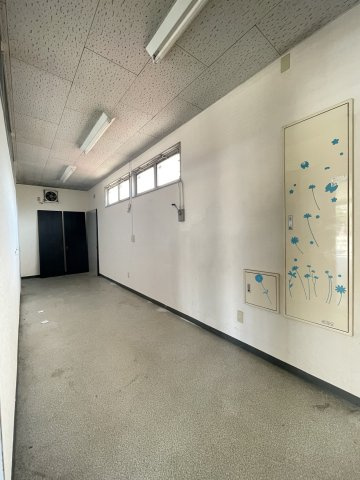 久喜市青葉３丁目の店舗事務所の内装