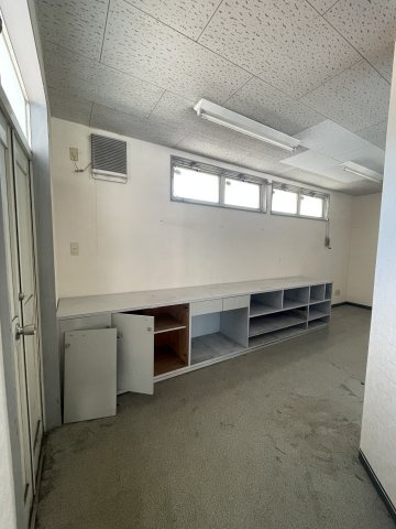 久喜市青葉３丁目の店舗事務所の内装