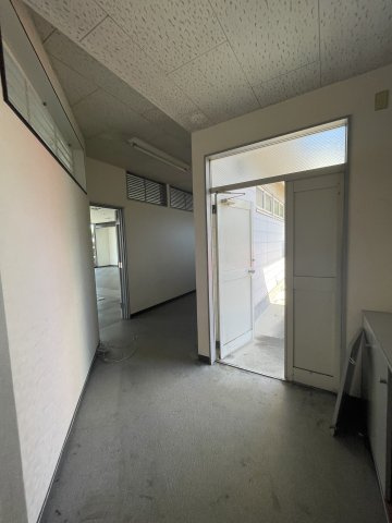 久喜市青葉３丁目の店舗事務所の内装