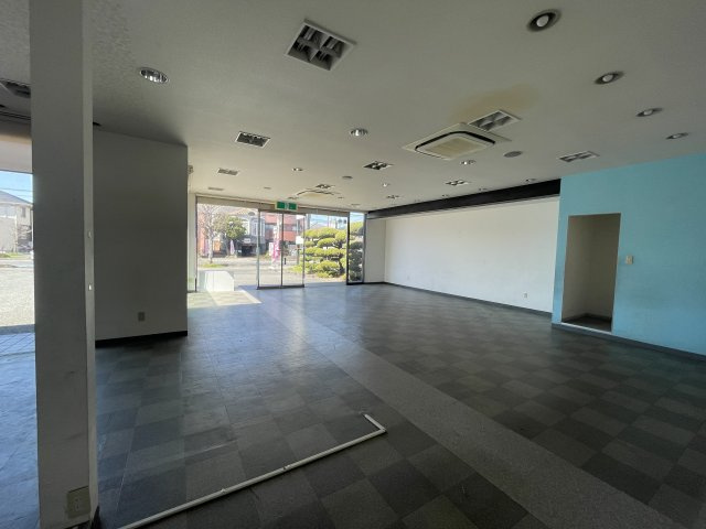 久喜市青葉３丁目の店舗事務所の内装
