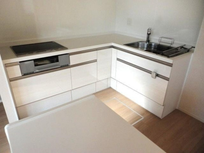  | アドレ・コスモス