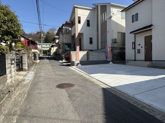 己斐大迫2丁目の前面道路含む現地写真