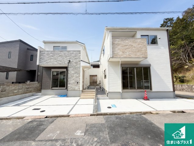 大津市鶴の里　第1期　新築一戸建ての外観|周辺は落ち着いた街並みの住宅地！子育てがしやすい住環境です！まだ未完成ですが、現地でしかわからない事もございます。是非一度ご覧ください。