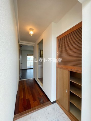 【玄関】 | 井原マンションⅢ | 【井原マンションⅢ】