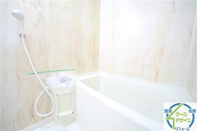 ロイヤルメゾンアドニスの浴室|※類似部屋