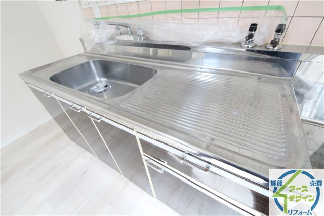 ロイヤルメゾンアドニスのキッチン|※類似部屋