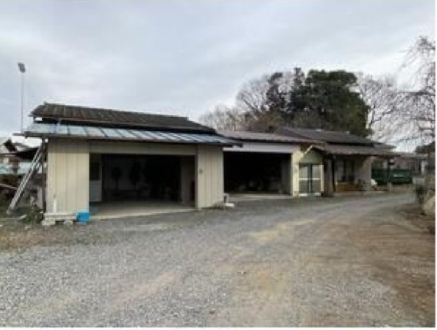 売戸建　栃木市岩舟町の駐車場