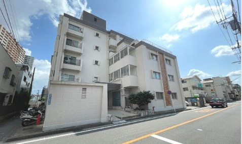 パラシオン横浜の外観