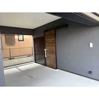 【エントランス】