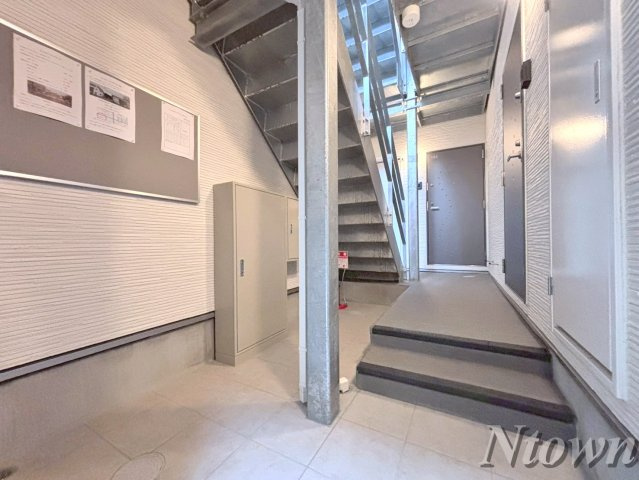 【ロビー】 | Cherim 本陣十王町 North | 建物の内部です