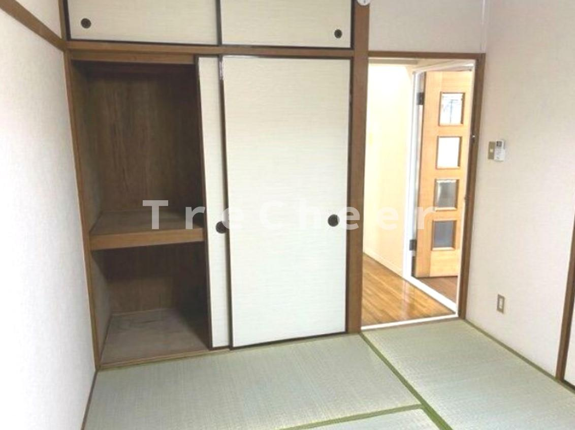 サンヒルズ徳丸の和室