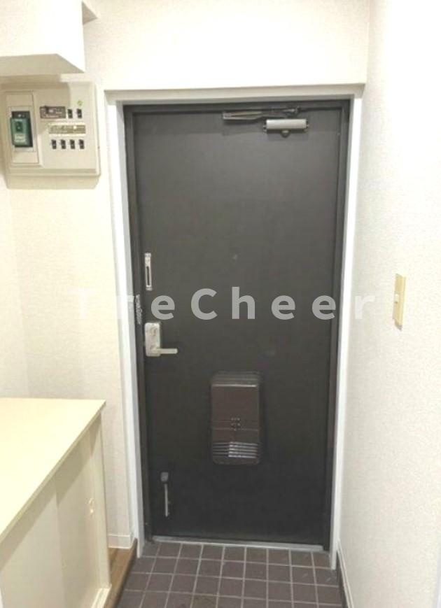 サンヒルズ徳丸の玄関