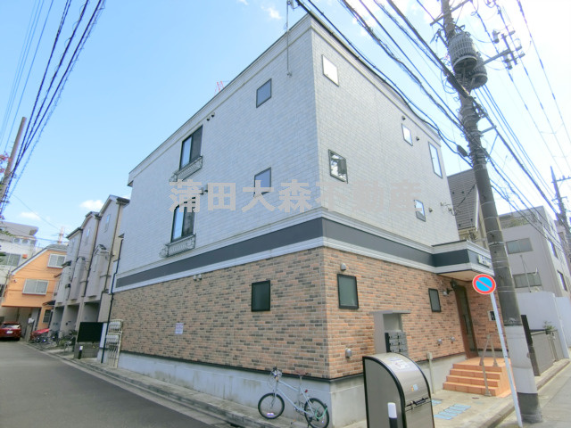 M-1Tokyo矢口の外観|2017年10月築　鉄骨造地上3階建て総戸数9戸Wi-Fiインターネット無料
東京都大田区矢口1丁目　東急多摩川線武蔵新田駅最寄り徒歩7分