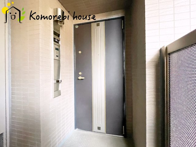 ライオンズヴィアーレ大宮の玄関|落ち着いた玄関です