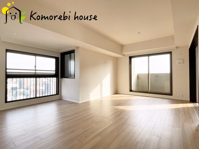 ライオンズヴィアーレ大宮の居間・リビング|ゆったりとしたリビングです