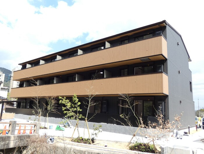 【庭】 | ディアライズ春日町　C棟