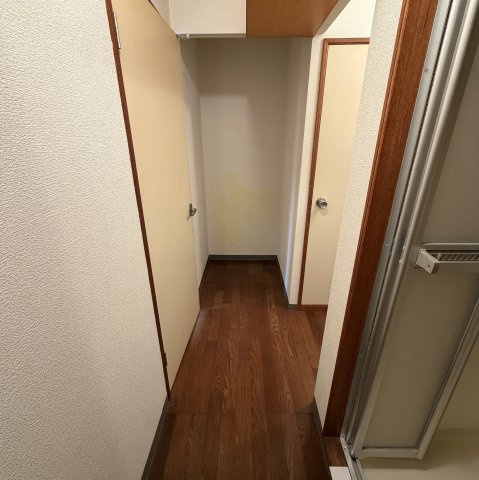 ハイツ中村の玄関