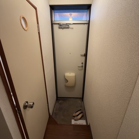 ハイツ中村の玄関