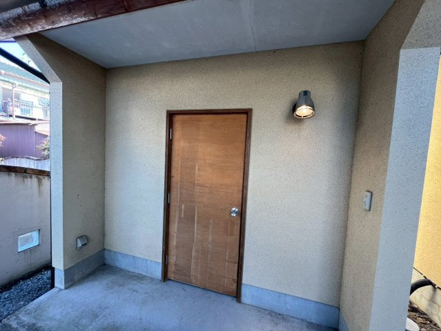 栃木市沼和田町 リフォーム物件　のその他|〇物置〇
瓦屋根の物置付き！
2025年12月撮影