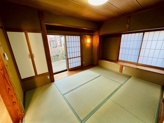 栃木市沼和田町 リフォーム物件　の和室|〇和室〇
畳表替、障子・襖張替済みです！
2025年12月撮影