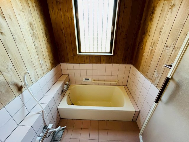 栃木市沼和田町 リフォーム物件　の浴室|〇浴室〇
クリーニング済みの明るい浴室♪
2025年12月撮影