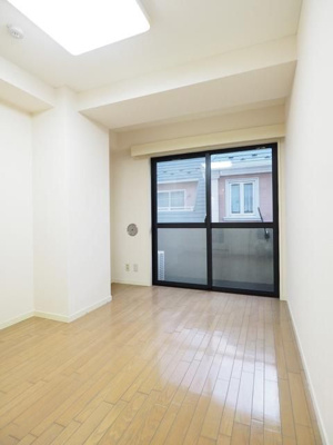 【居間・リビング】 | ベルメゾンエス | 別号室参考写真です