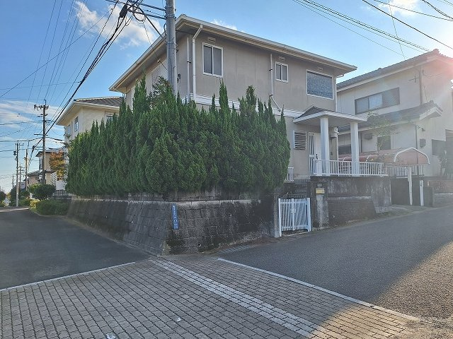 【前面道路含む現地写真】