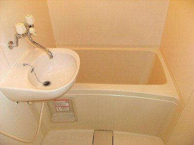 【浴室】 | レオパレス岩波